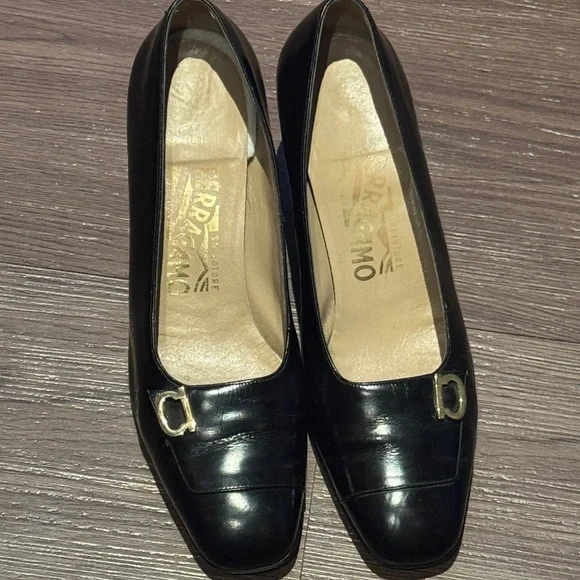Salvatore Ferragamo Shoes - Picture 1 of 10